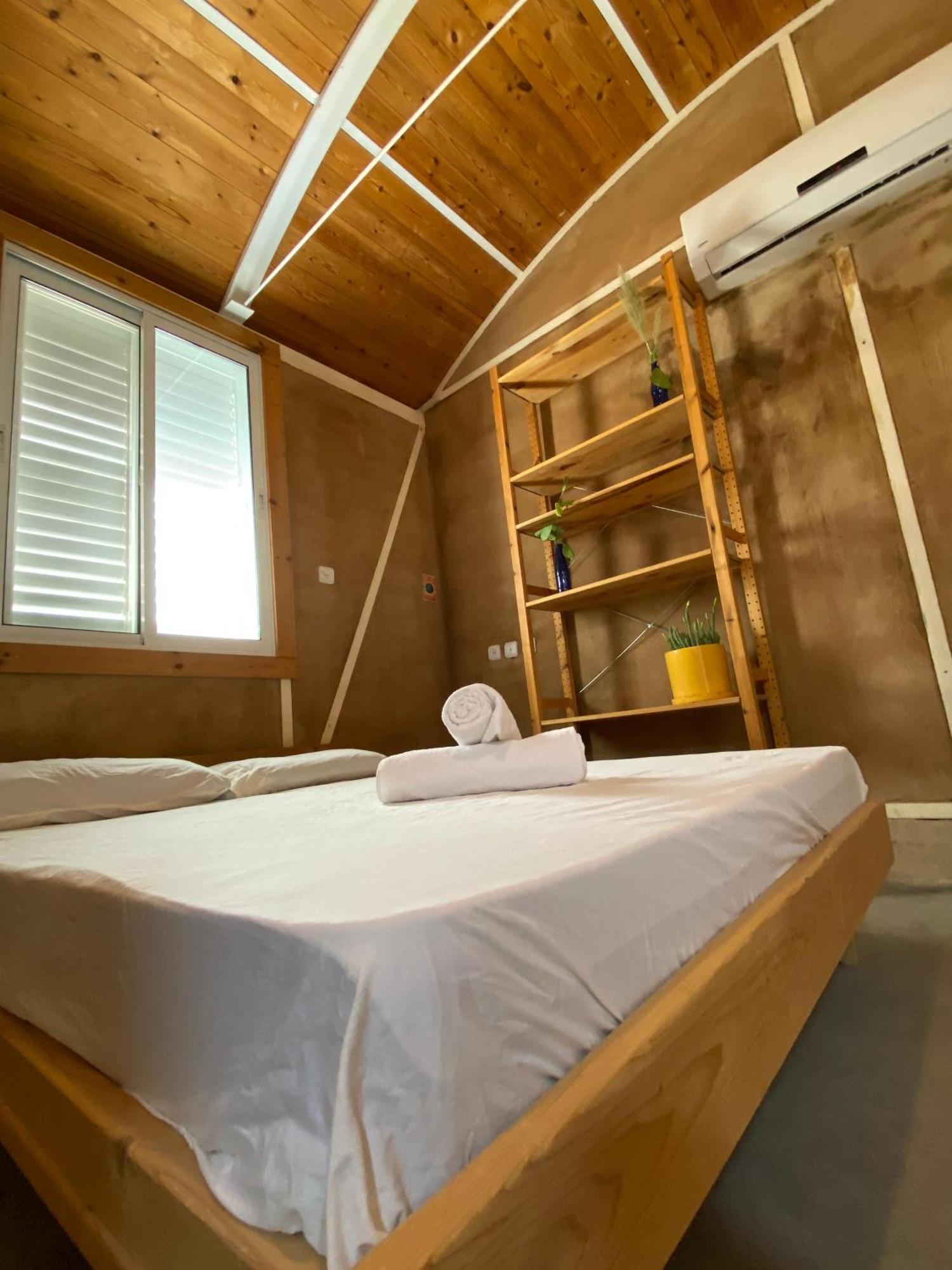 Hotel Kibbutz Lotan Eco-Campus Extérieur photo